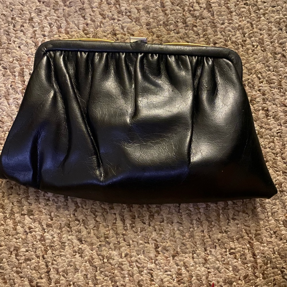 Vintage Andé all leather clutch